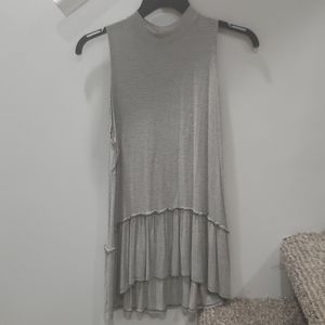 Sleeveless stripe top